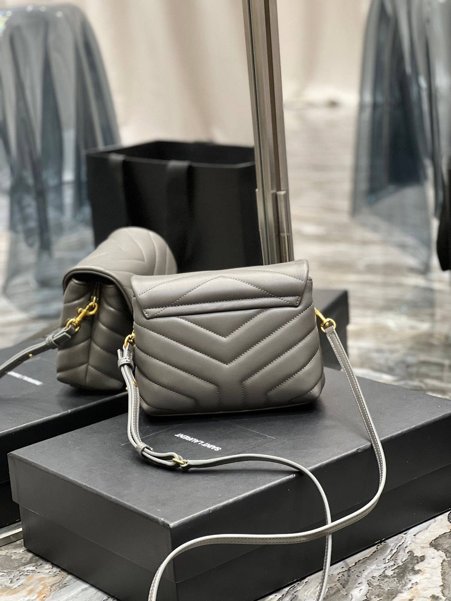 [TOP] Y$L Loulou Toy Bag 20cm - Grey - Ysl Yves Saint Laurent