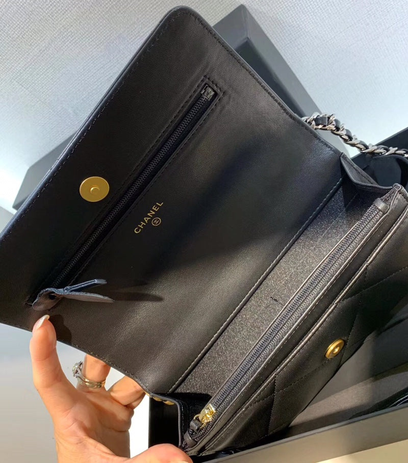 [TOP] CH@NEL 19 WOC Bag - Black - Chanel