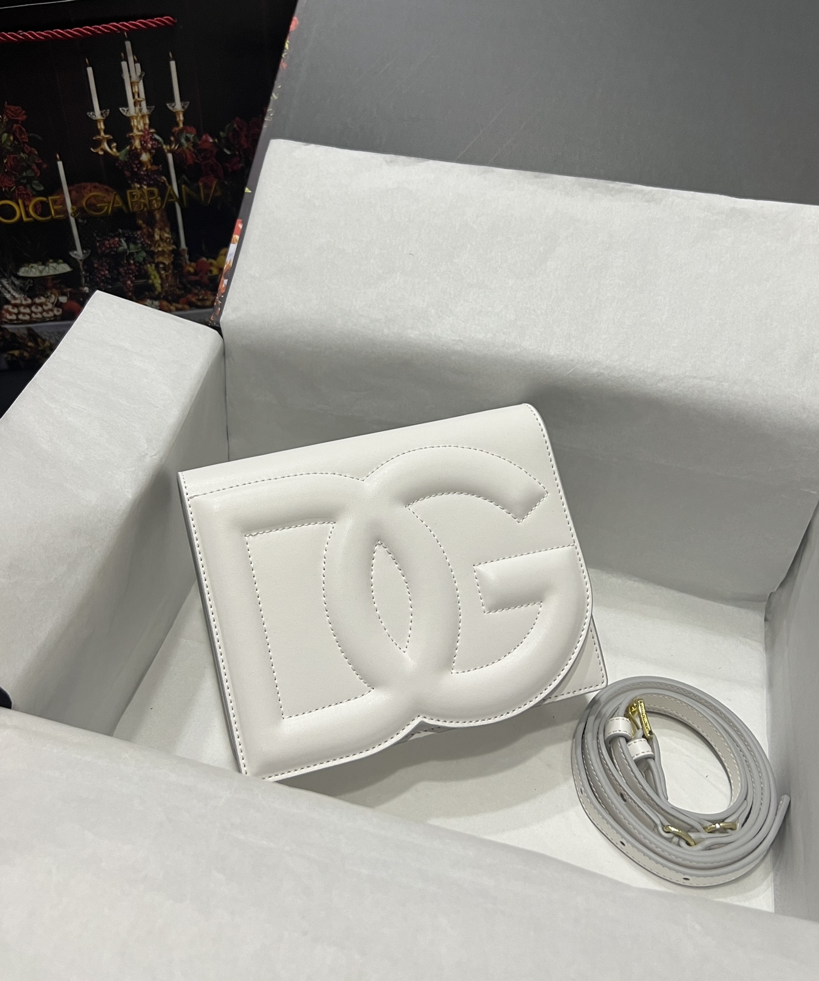 [TOP] D^G Calfskin DG Logo Bag - White - Dolce&Gabbana