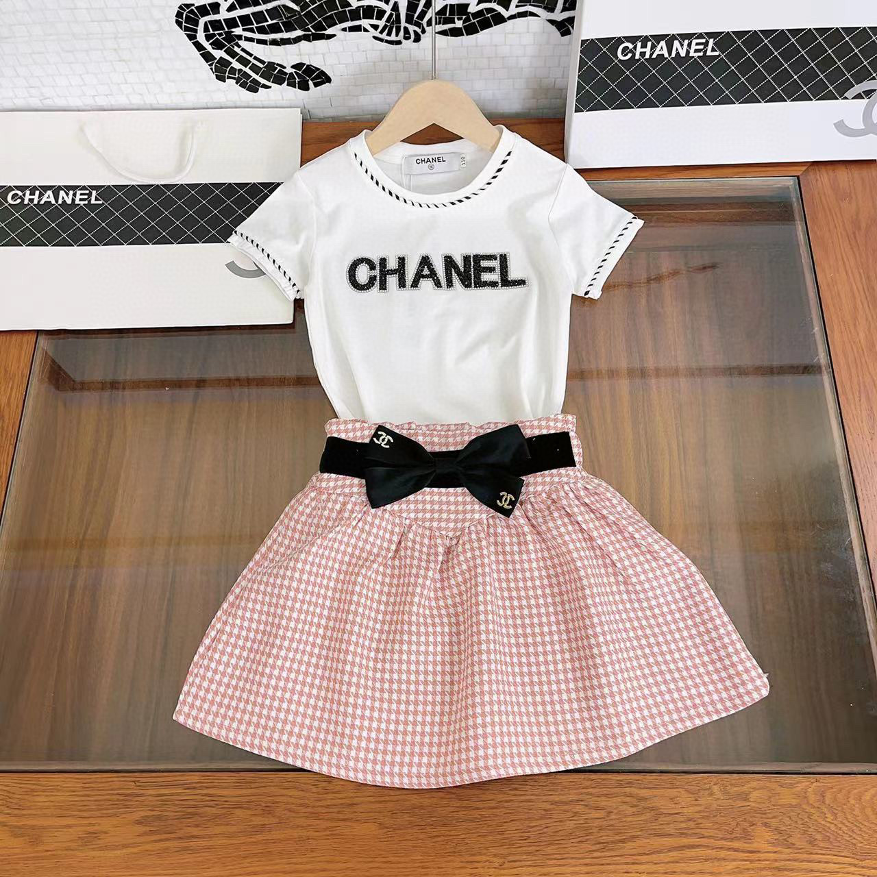 [TOP] CH@NEL T- shirt Skirt Set