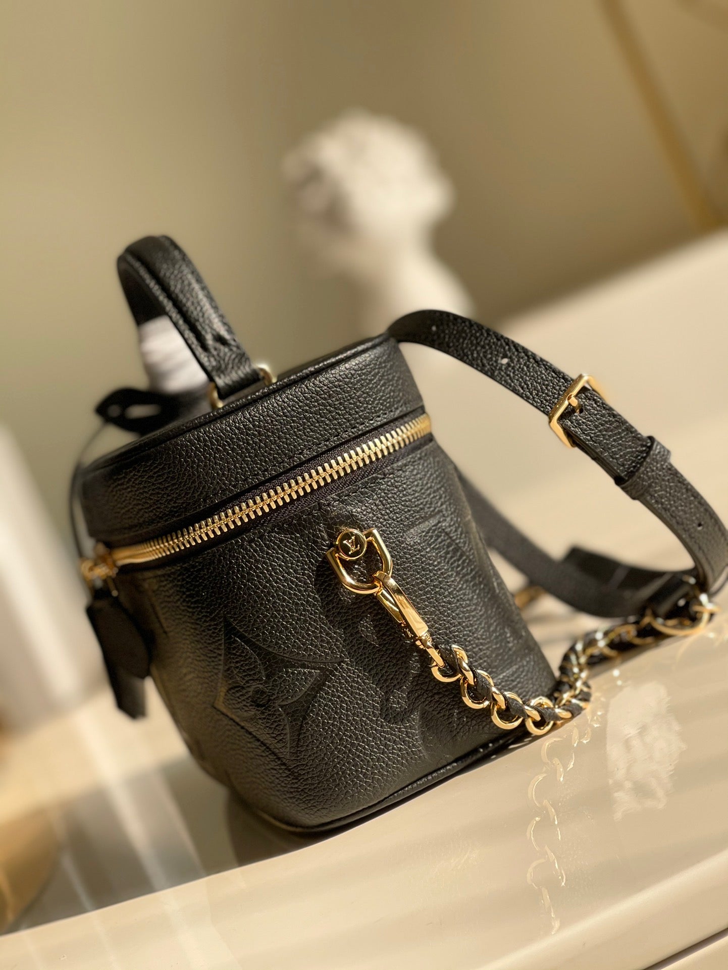 [TOP] L&V L*V Empreinte Giant Monogram Vanity Bag - Black - LV Louis Vuitton
