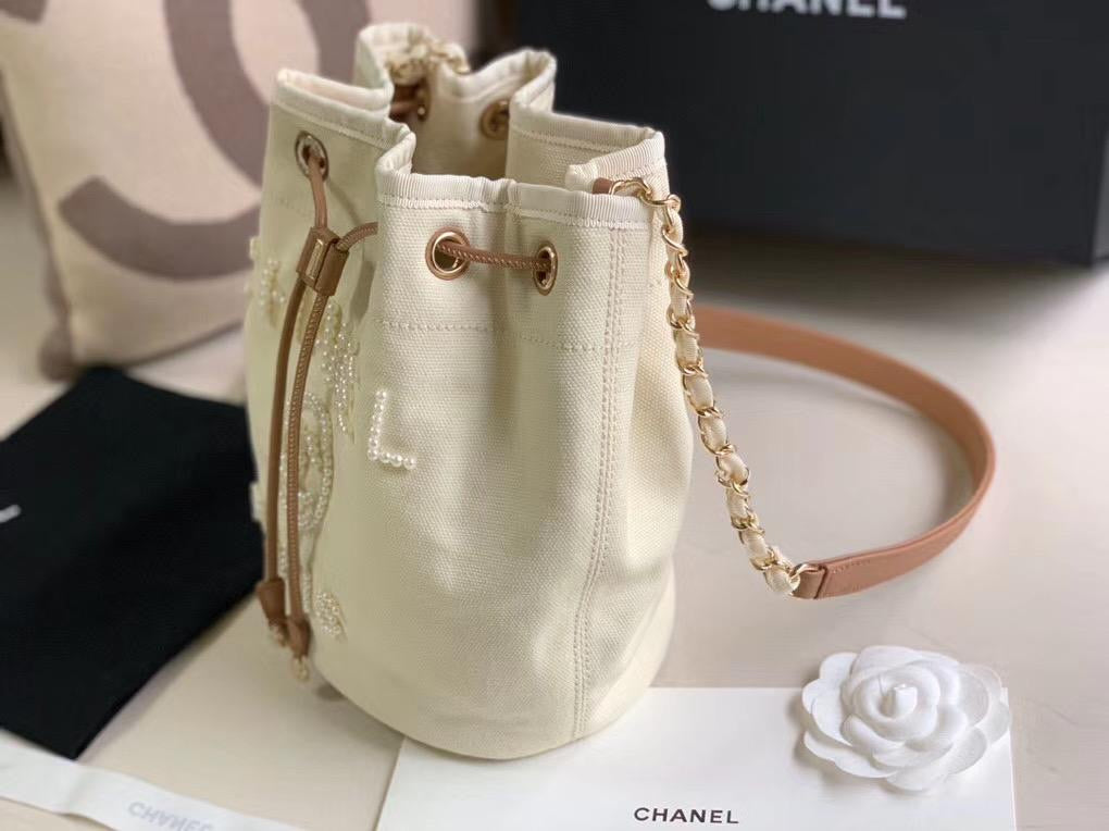 [TOP] CH@NEL Bucke Bag Pearl Deauville Drawstring Small - Cream - Chanel