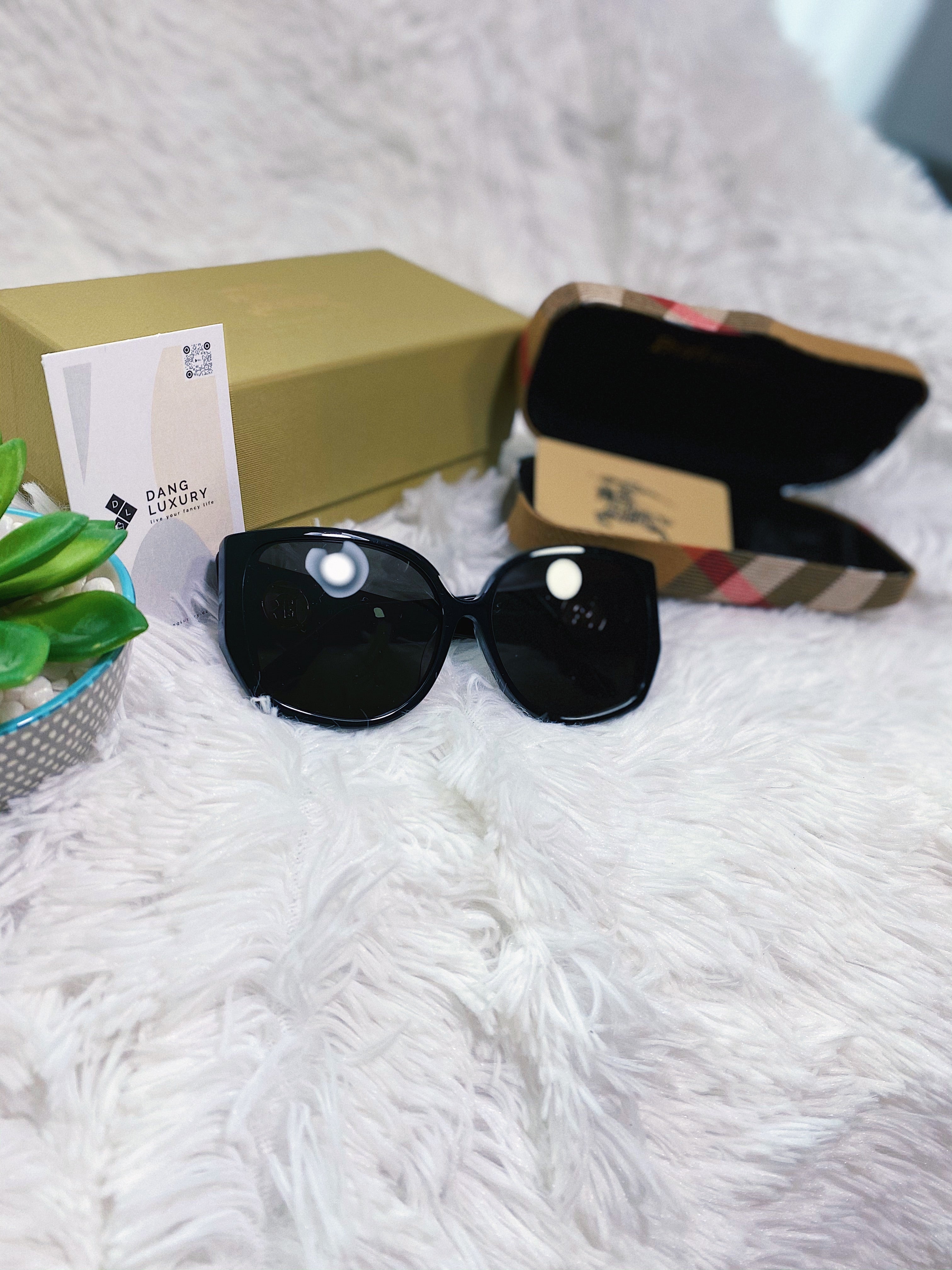 [TOP] BURB€RRY Sunglasses - BLACK - Burberry
