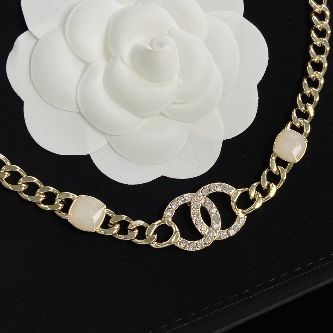 [TOP] CH@NEL Turnlock Necklace - Chanel
