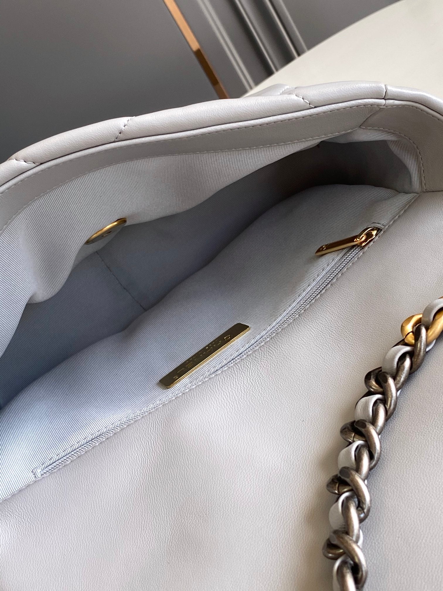[TOP] CH@NEL 19 Bag Small 26cm - Light Grey - Chanel