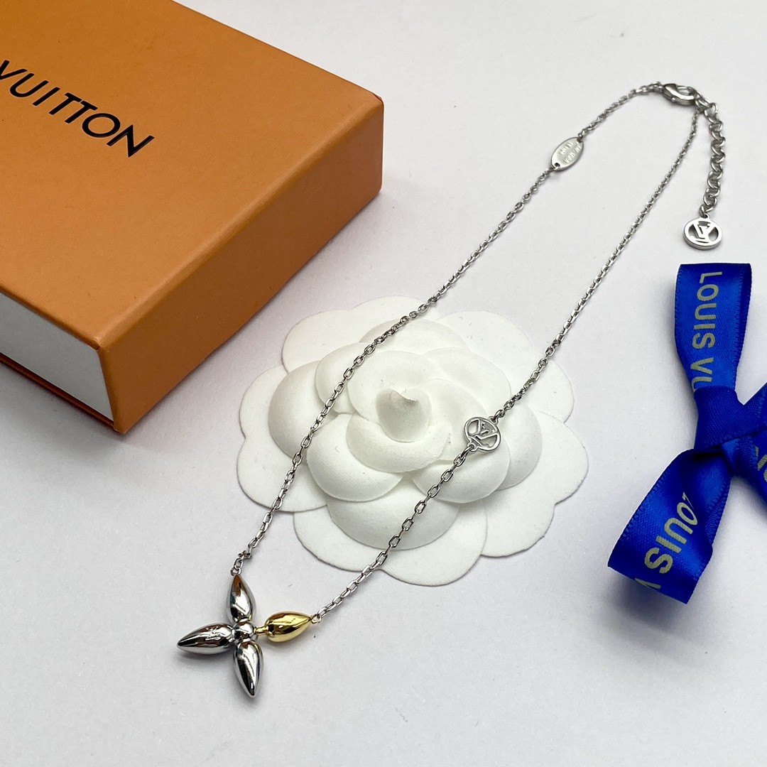 [TOP] L&V Blossom Necklace Bracelet Set - LV Louis Vuitton
