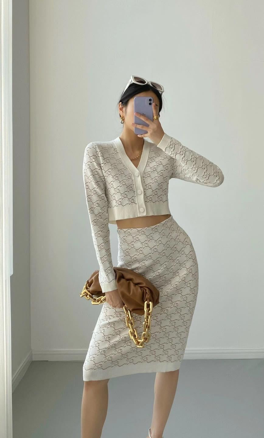 [TOP] F€NDI F€ndi Crop Jacquard Cardigan + Medium Skirt Set - Cream - Fendi