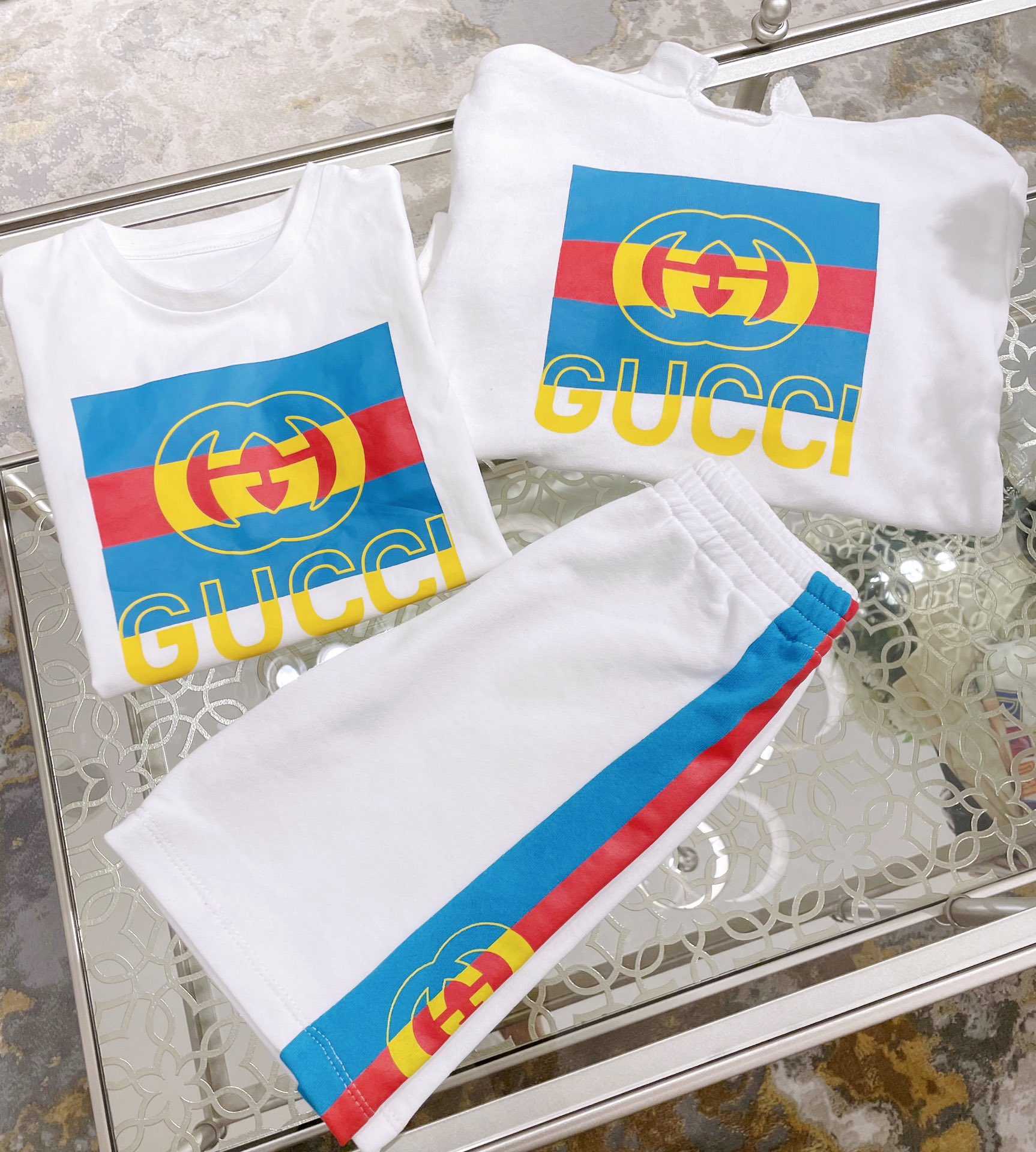 [TOP] GUCC! Short Sleeve Sweatshirt Set - White