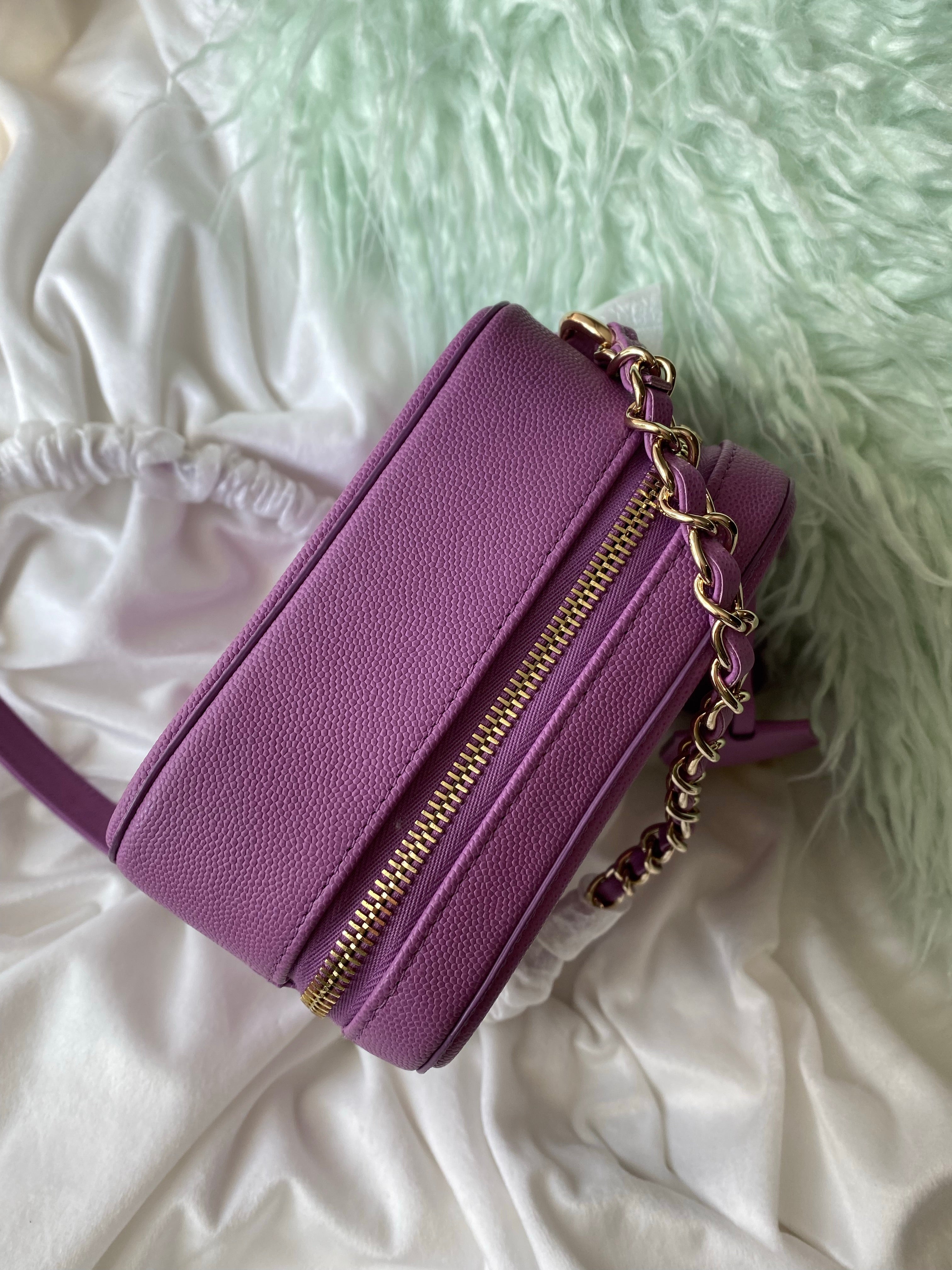 [TOP] CH@NEL Vanity Case Caviar Quilted Medium - Purple - Chanel