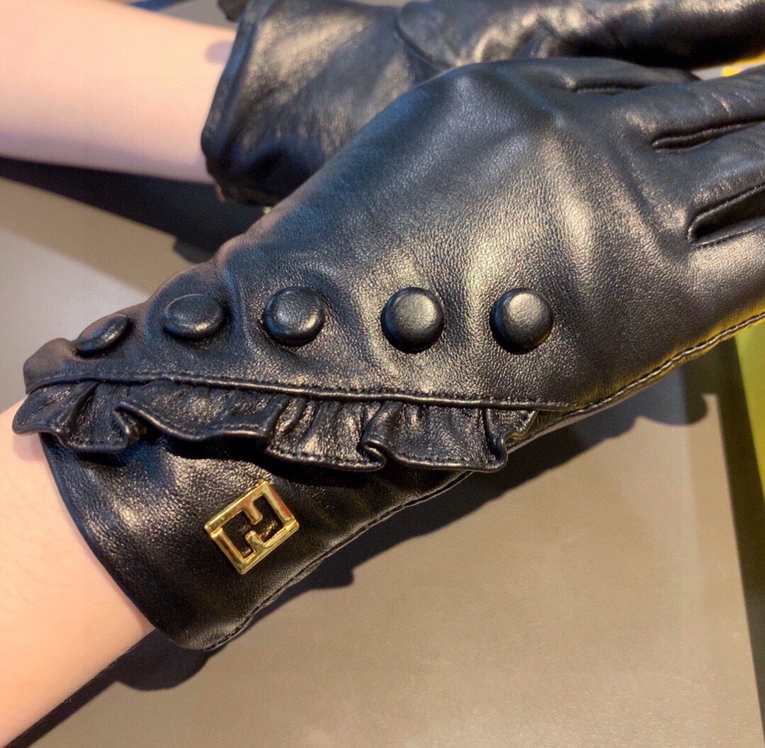 [TOP] F€NDI Gloves - Black - Fendi