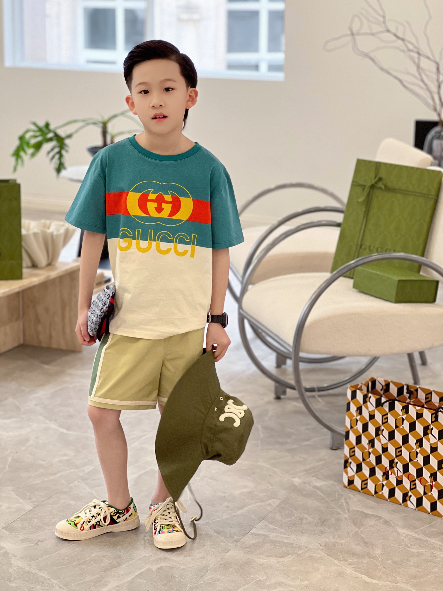 [TOP] GUCC!  T-Shirt Short Sleeves - 2 Color