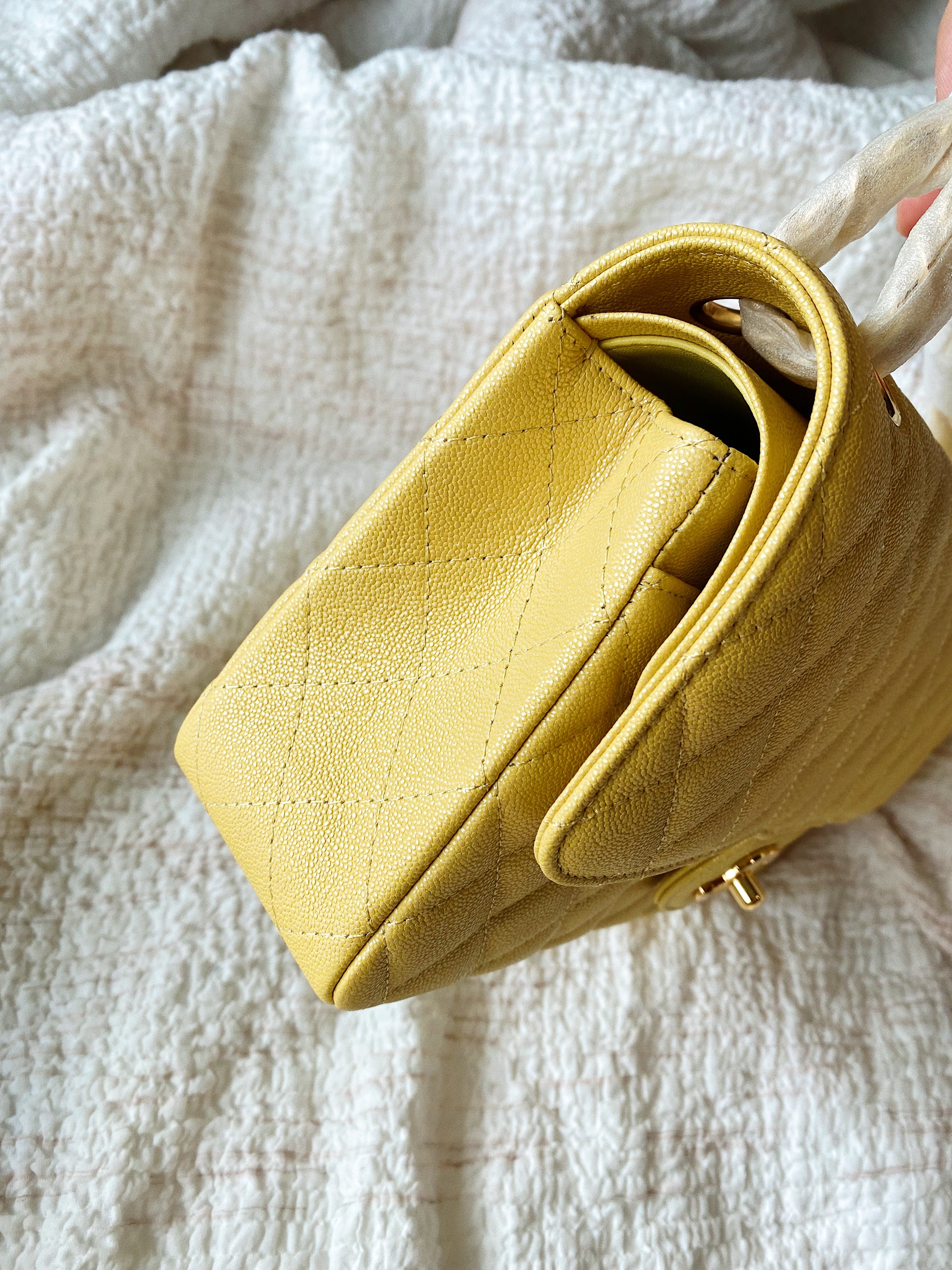 [TOP] CH@NEL Classic Flap Bag Caviar Medium 25.5cm –  Yellow & GHW - Chanel