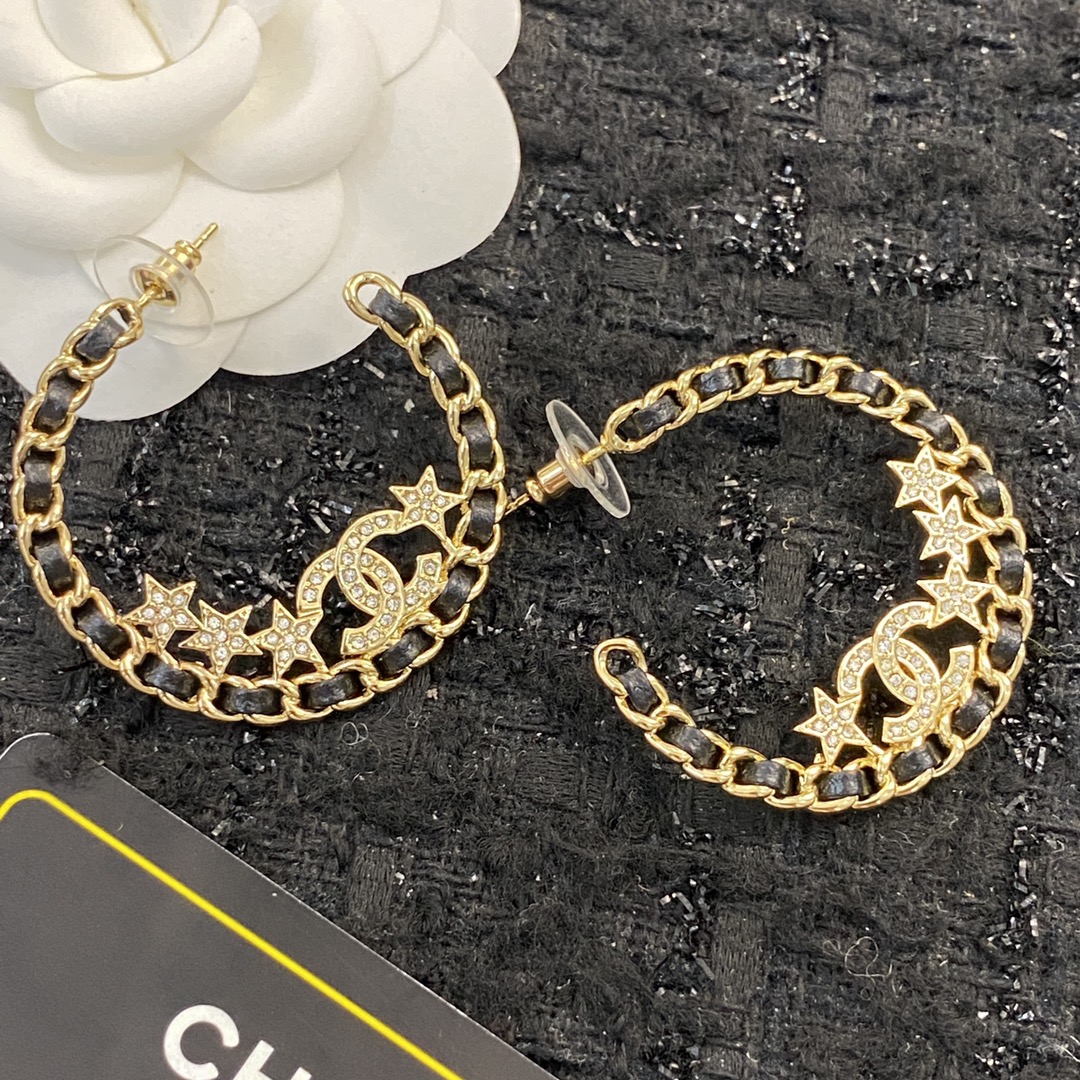 [TOP] CH@NEL Double C Pierced Leather Star Earrings - Gold - Chanel
