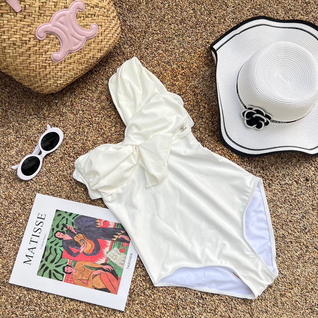 [TOP] CH@NEL One-Shoulder Strap Chest Bow One-Piece Swimsuit - 2 Colors - Chanel