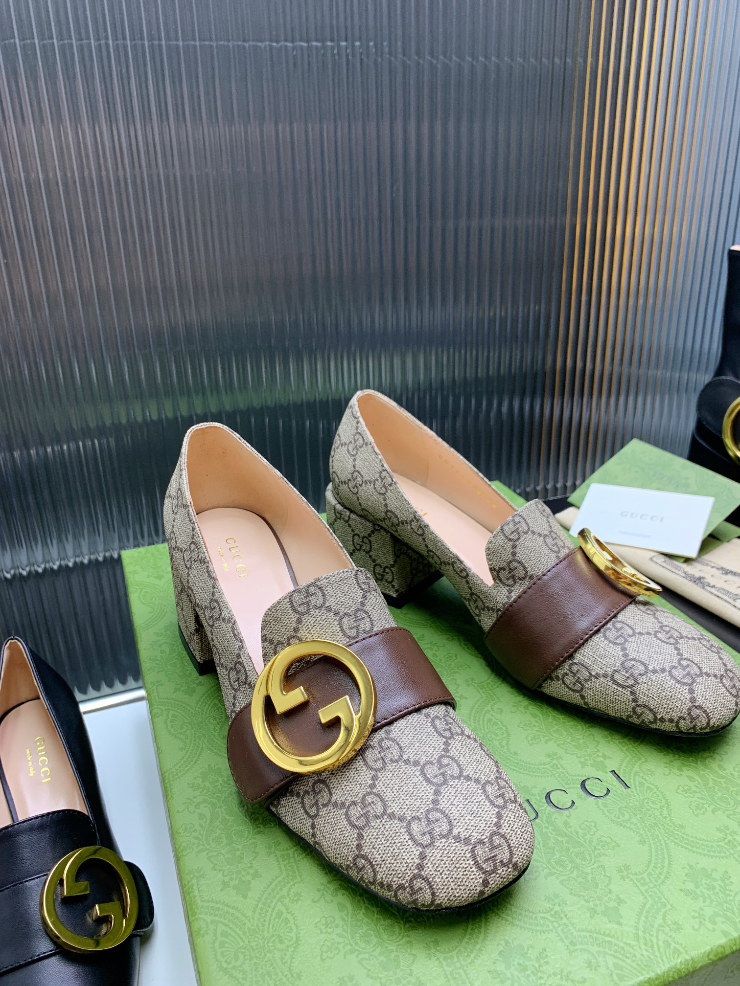 [TOP] GUCC! Gucci Double G Buckle Chunky Heel - Gucci