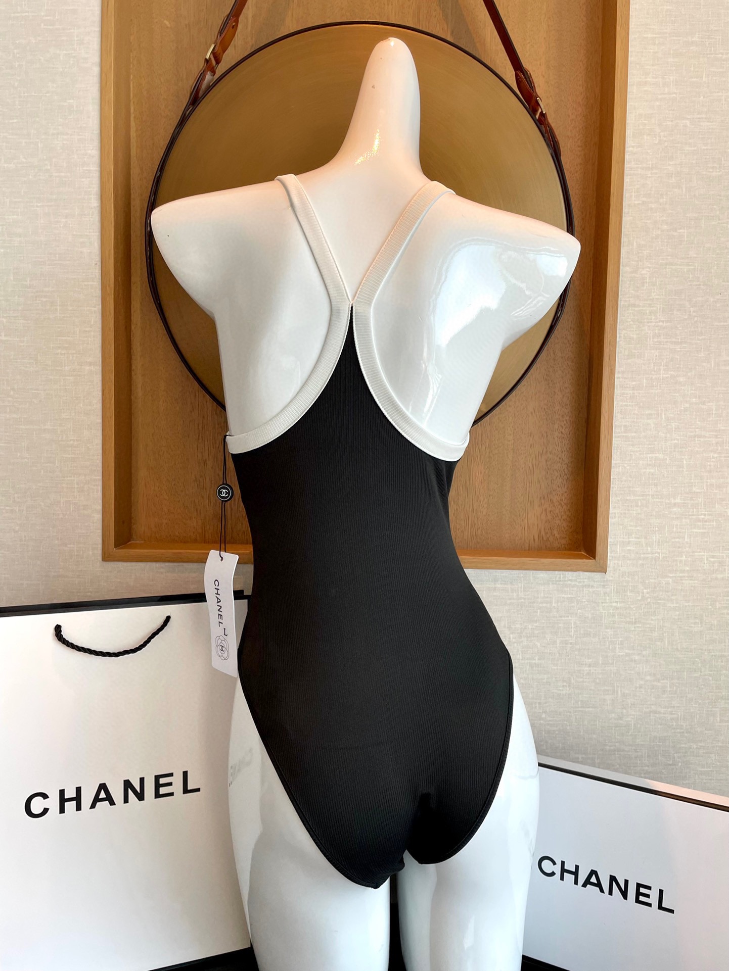 [TOP] CH@NEL Simple One Piece Swimsuit - Black - Chanel