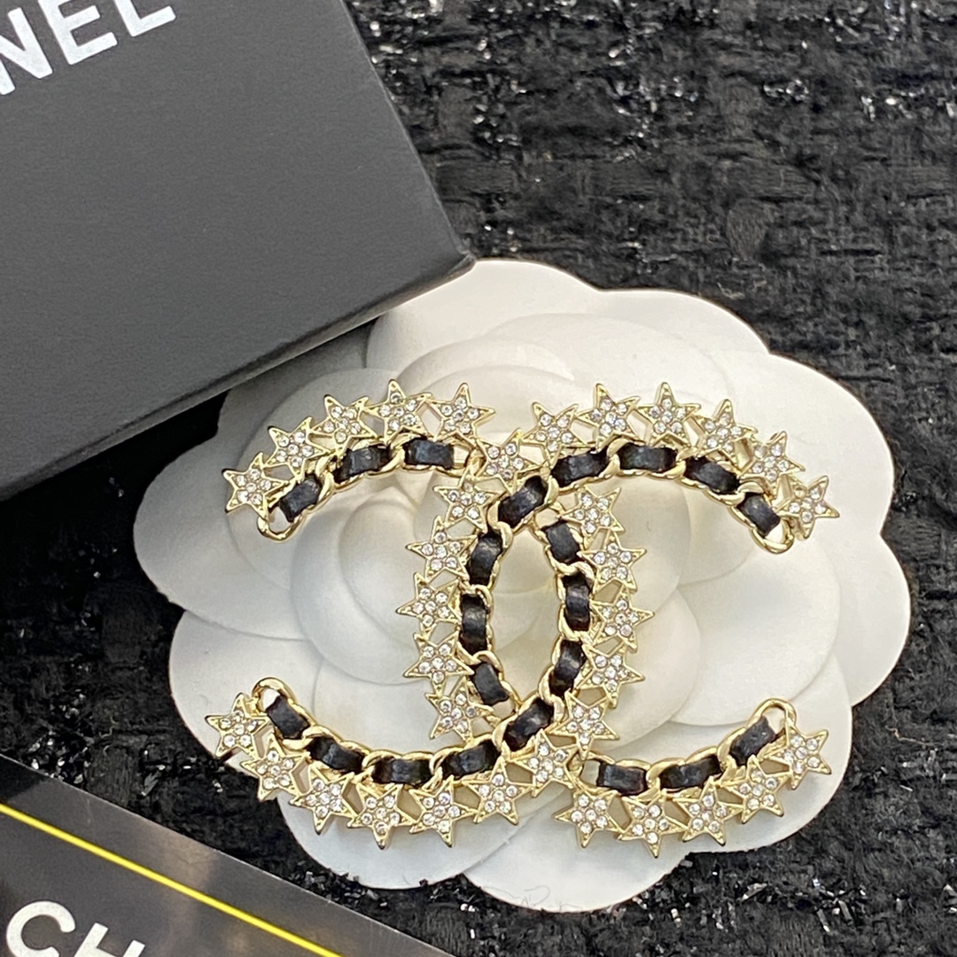 [TOP] CH@NEL Double C Star Lambskin Brooch - Gold - Chanel