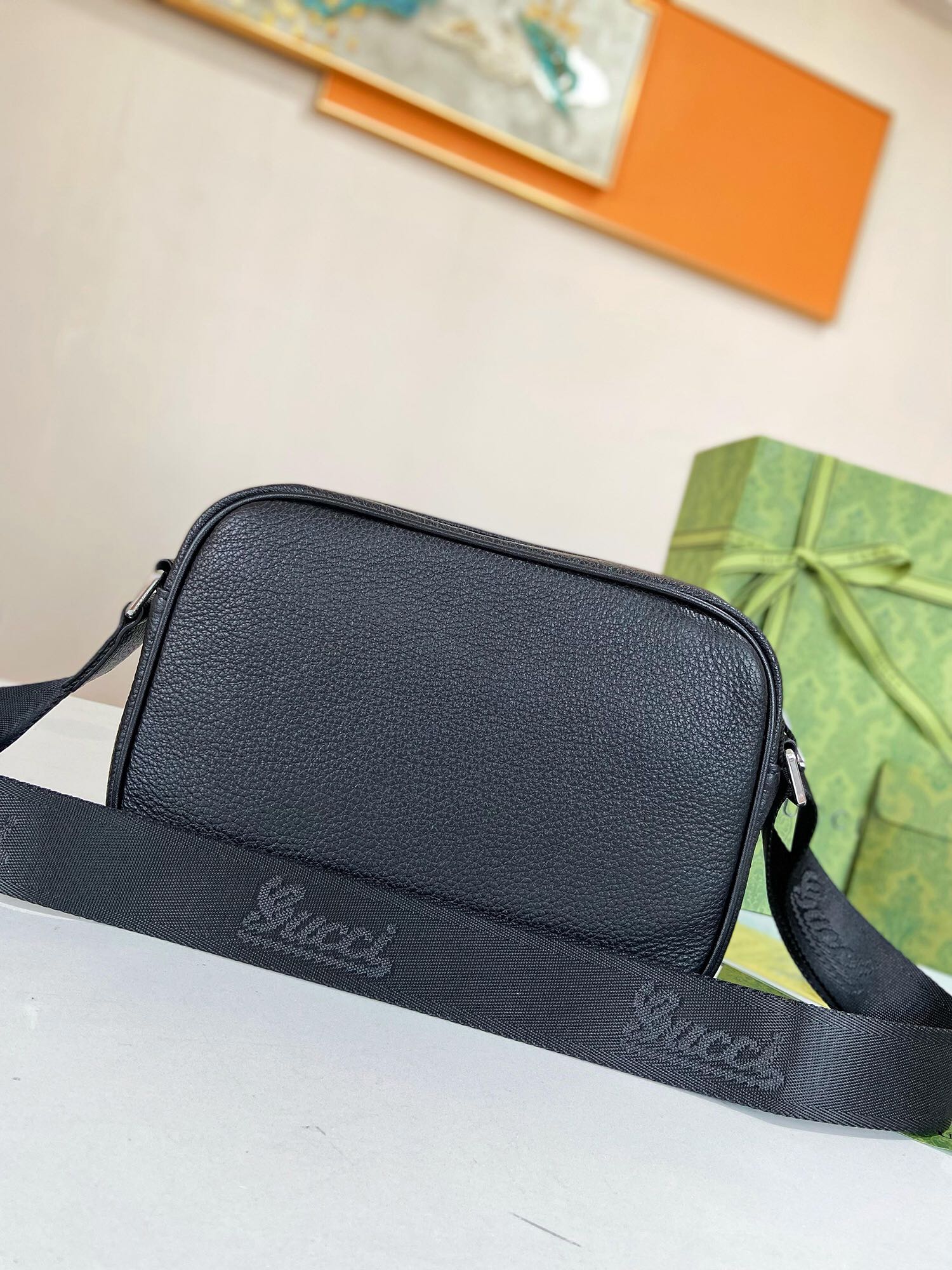 [TOP] GUCC! Men's Cross Body Bags - Black - Gucci
