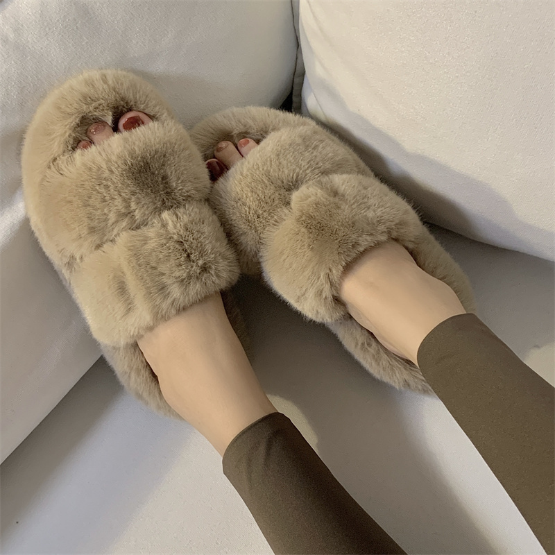 The real shot is not reduced, thick bottom Korean version plus fluffy slippers, female ins tide outside wear fashion net red autumn and winter home use tide