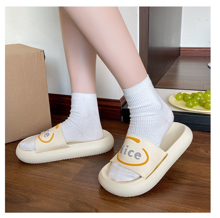 Slippers women’s fashion wear ins style home indoor bathroom non-slip thick bottom light couple beach shoes sandals and slippers