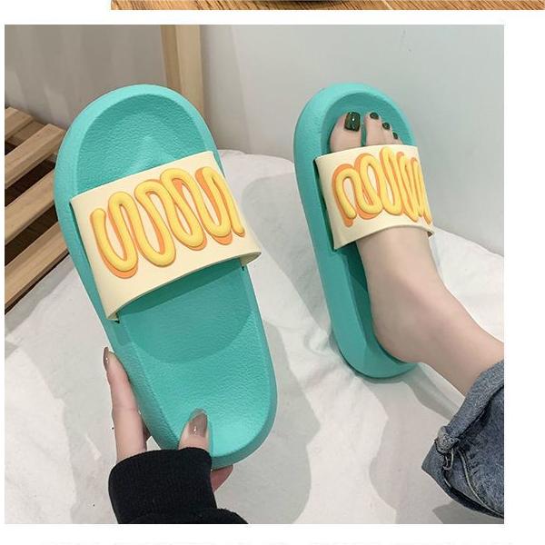 Net red slippers female summer outdoor wear new ins tide home non-slip student Korean fashion ladies sandals outdoor