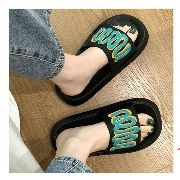 Slippers women’s fashion wear ins style home indoor bathroom non-slip thick bottom light couple beach shoes sandals and slippers