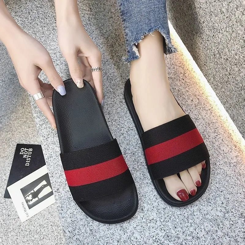 Net red slippers female summer outdoor wear new ins tide home non-slip student Korean fashion ladies sandals outdoor