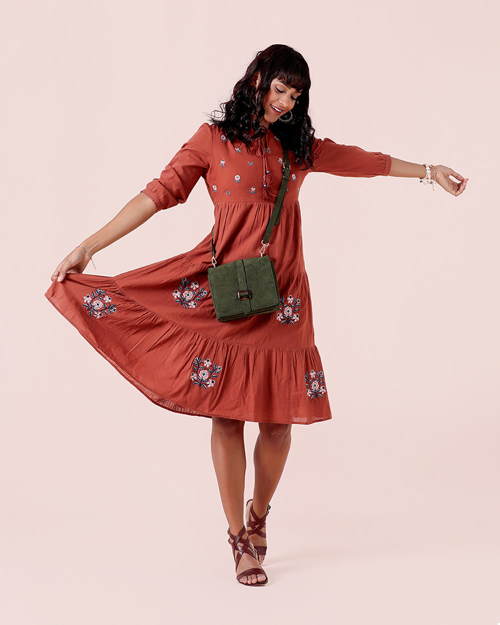 Snug Colour Block Olive Sling Bag
