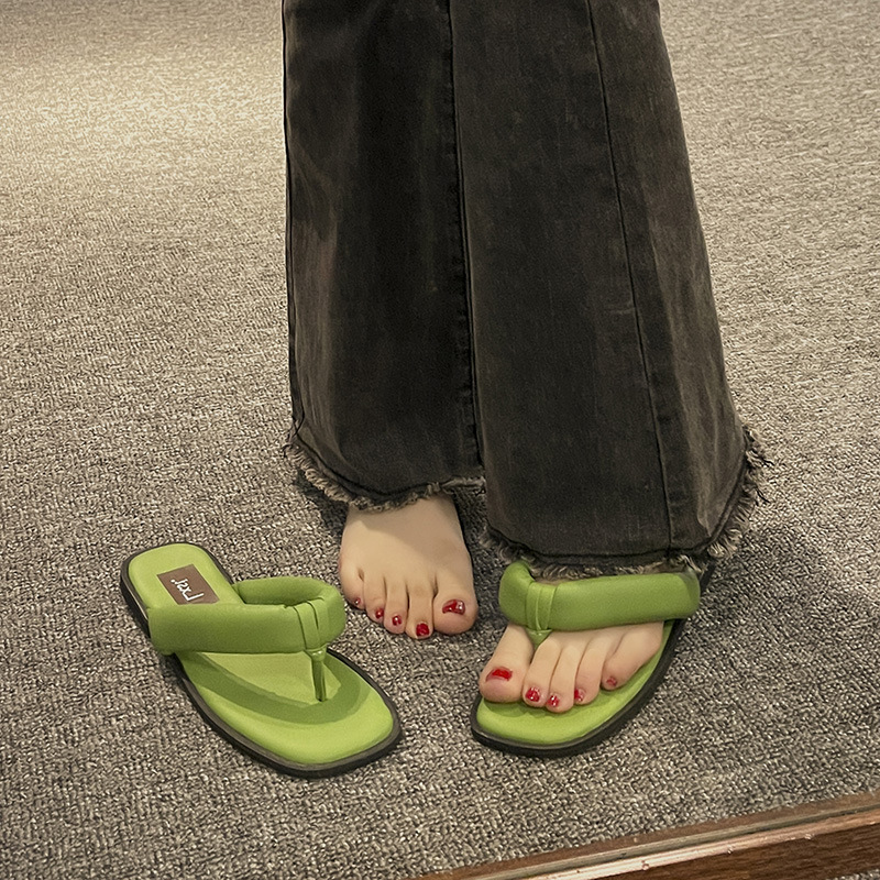 women’s summer outerwear flat sandals and slippers