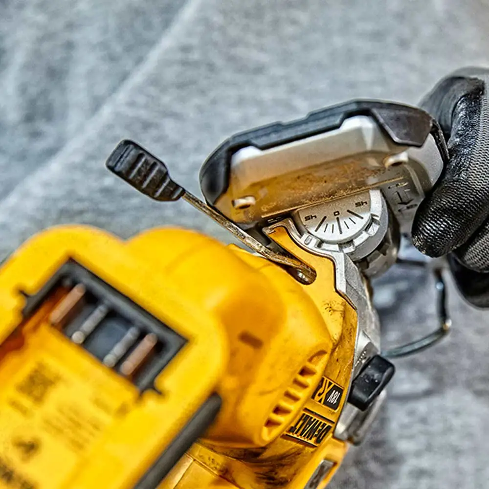 DEWALT 18V XR Brushless Top Handle Jigsaw Skin DCS334N-XJ