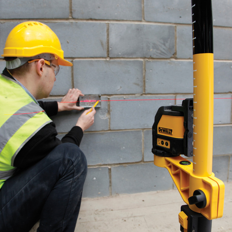 DeWalt DW089K-XJ 3 Way Self-Levelling Multi-Line Red Laser Level