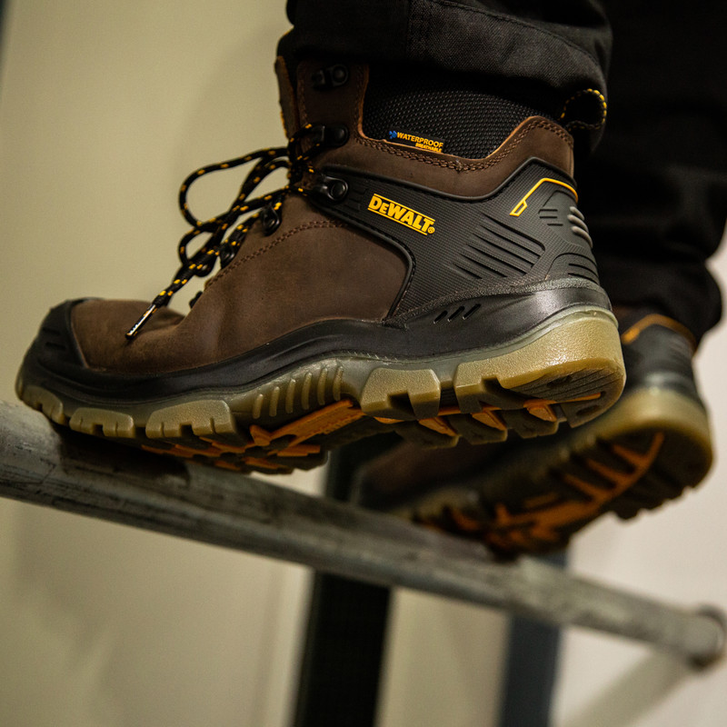 DeWalt Newark Waterproof Safety Boots Dark Brown Size 9