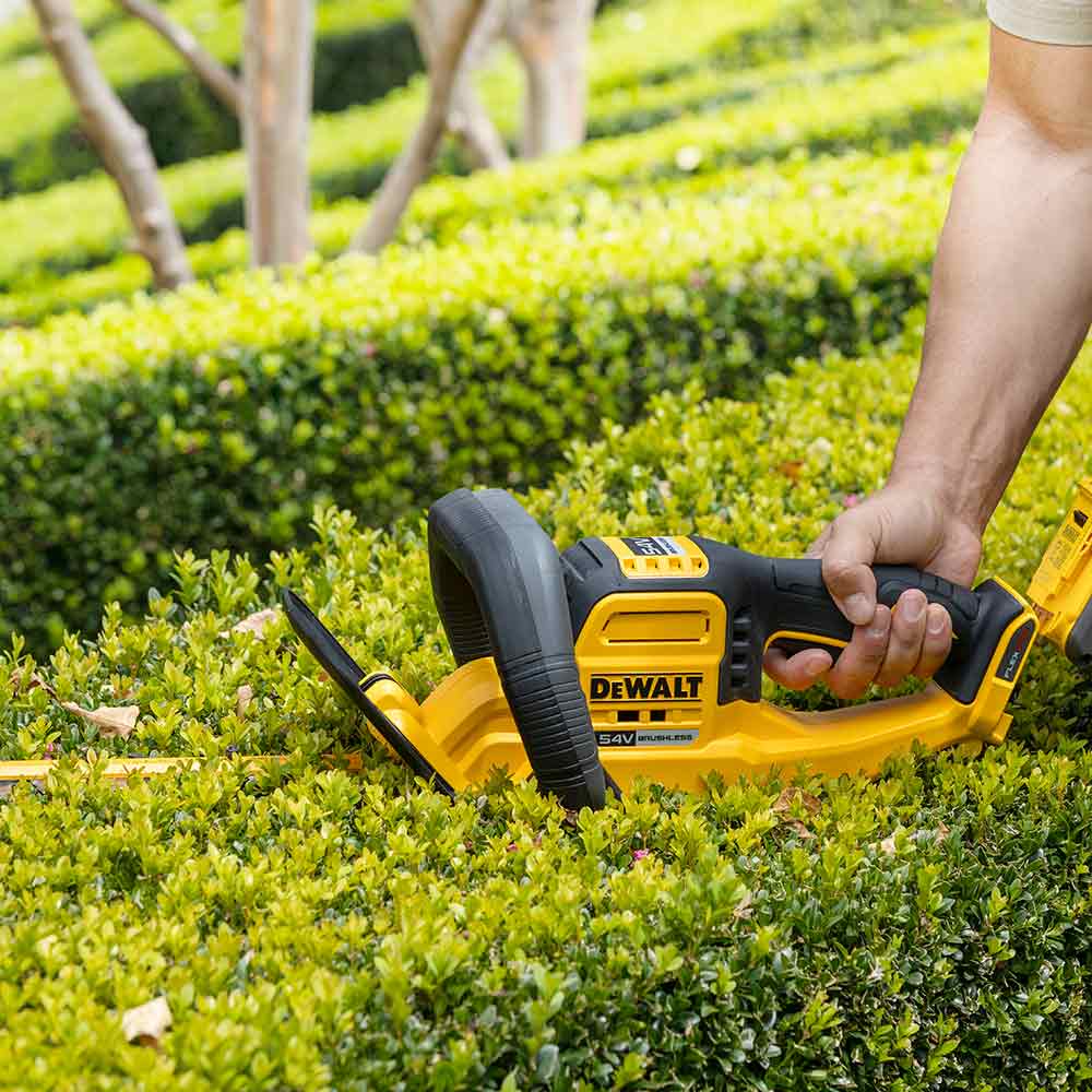 DEWALT 54V 660mm Hedge Trimmer Skin DCMHT573N-XE