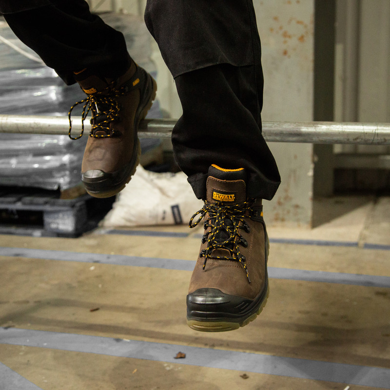 DeWalt Newark Waterproof Safety Boots Dark Brown Size 9