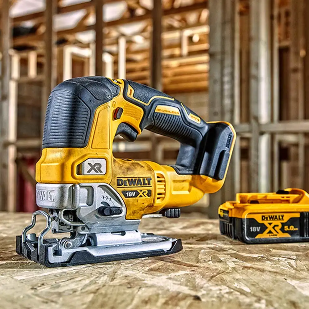 DEWALT 18V XR Brushless Top Handle Jigsaw Skin DCS334N-XJ