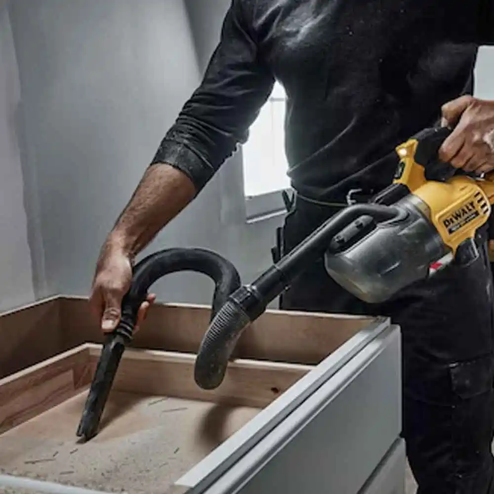 DEWALT 18V Brushless XR Stick Vacuum Skin DCV501LN-XJ