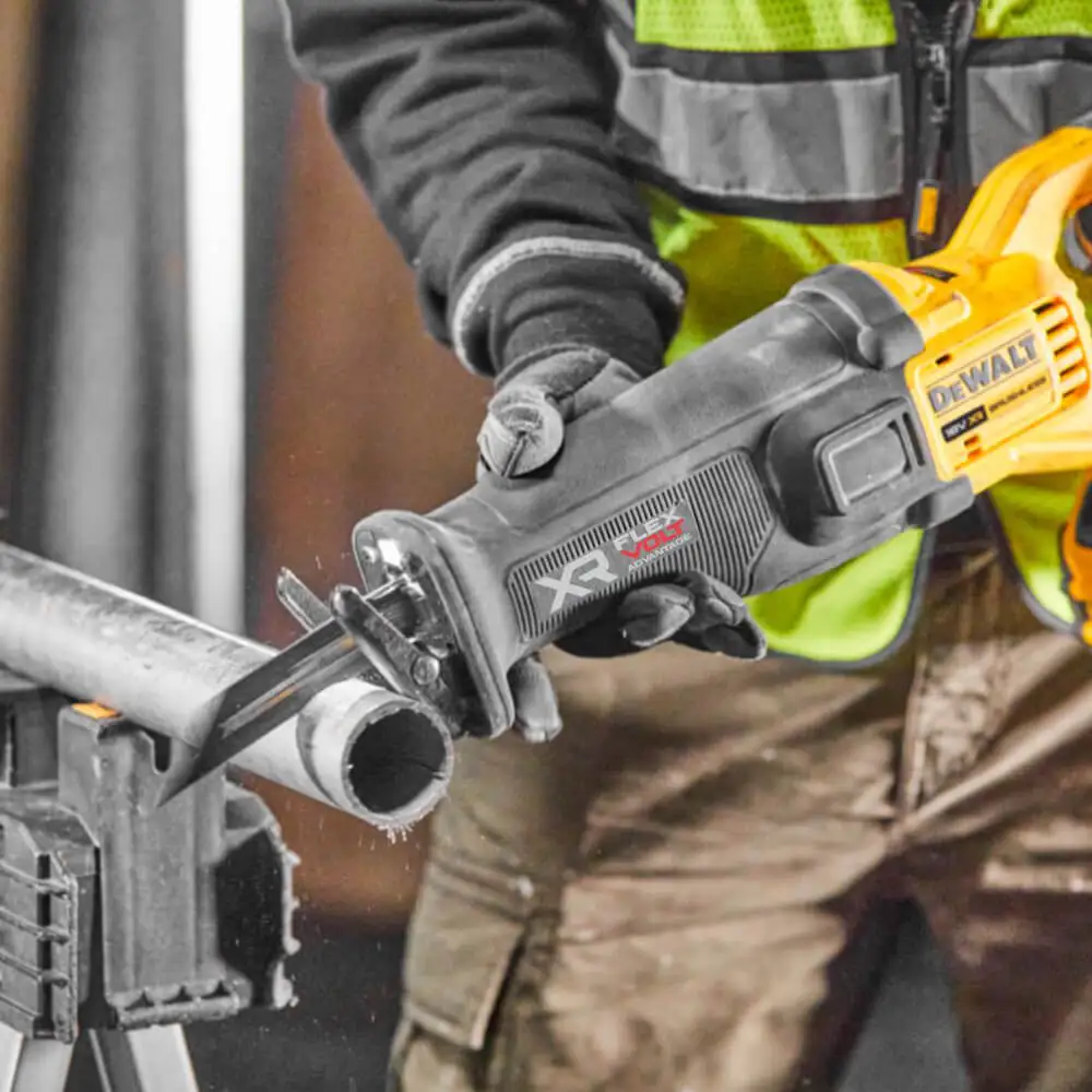 DEWALT 18V XR FlexVolt Advantage Brushless Reciprocating Saw Skin DCS386N-XE