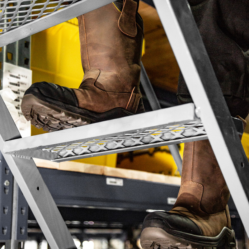 DeWalt Millington PU Rigger Safety Boots Size 8