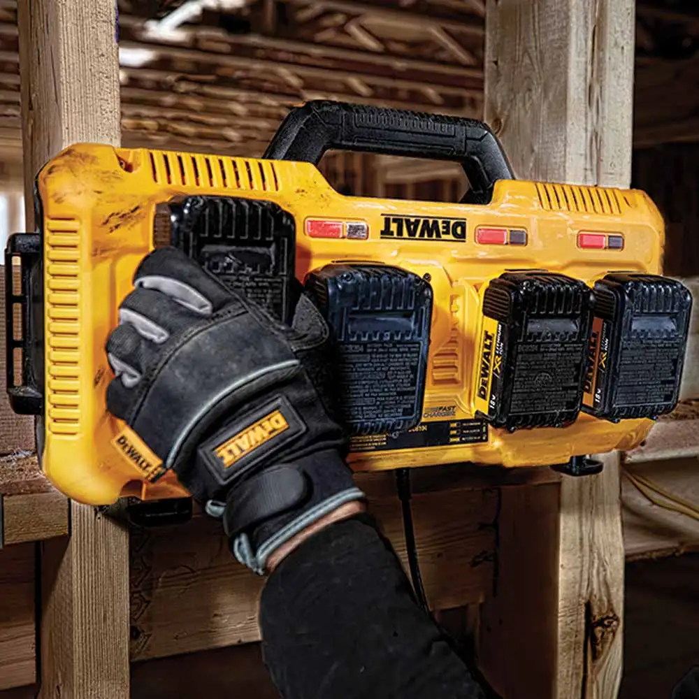 DeWalt 18V/54V FlexVolt XR 4 Port Fast Charger DCB104-XE