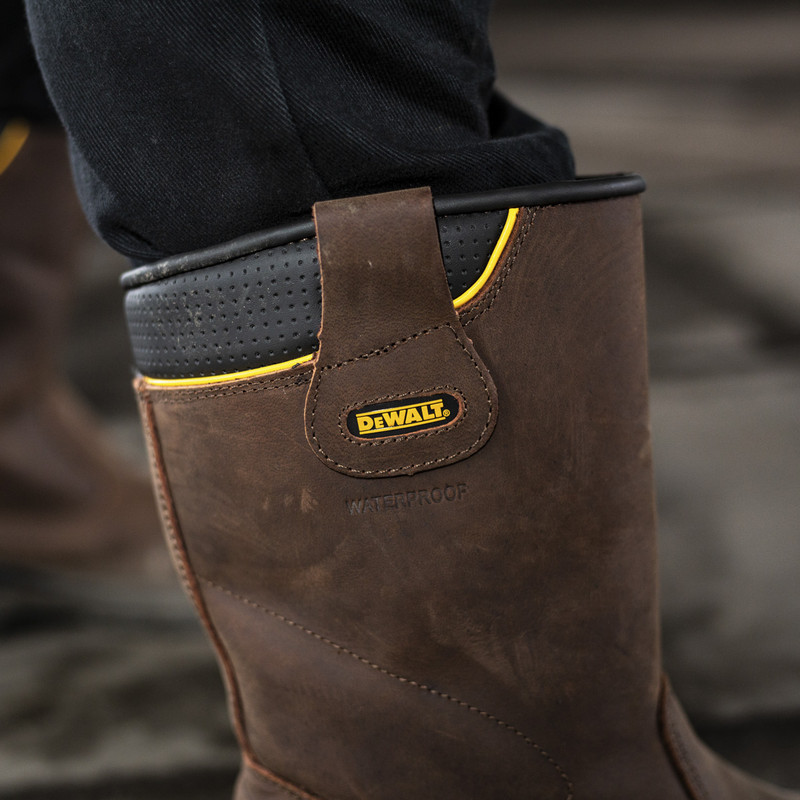 DeWalt Millington PU Rigger Safety Boots Size 5