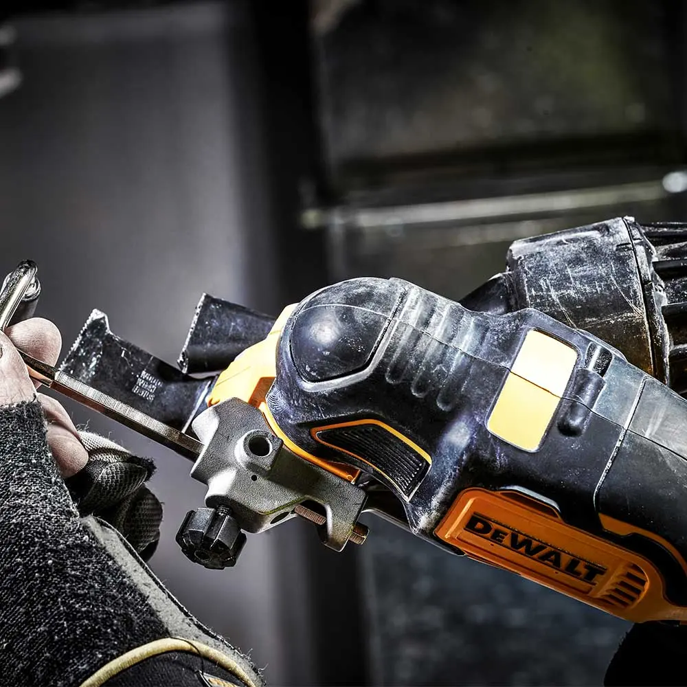 DEWALT 18V XR Brushless Oscillating Multi Tool Skin DCS356N-XJ
