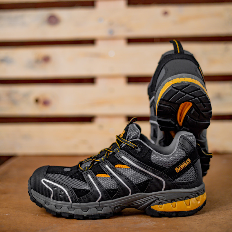 DeWalt Cutter Safety Trainers Size 12