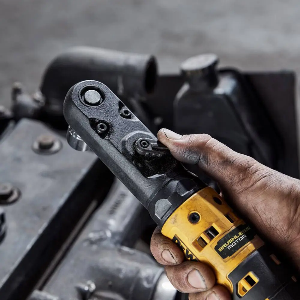 DEWALT 18V XR Brushless 3/8inch & 1/2inch Sealed Head Ratchet Wrench Skin DCF510N-XJ