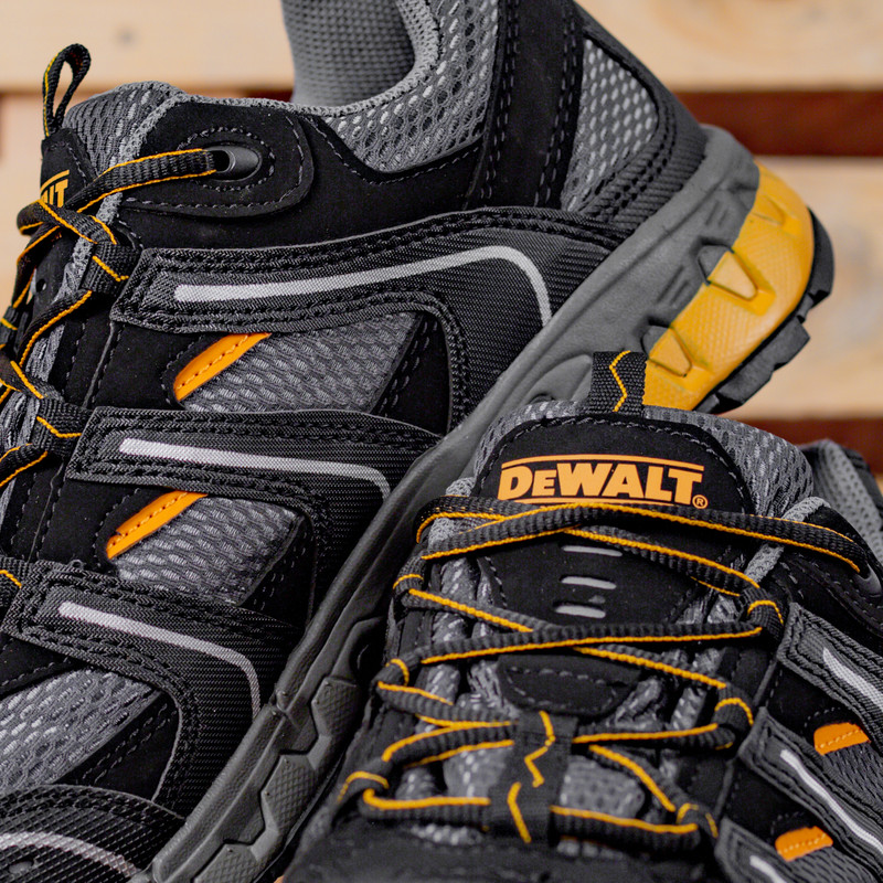 DeWalt Cutter Safety Trainers Size 12