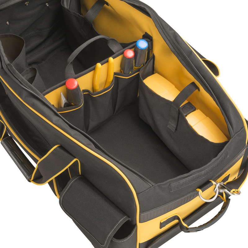 DeWalt Large Duffle Bag with Wheels 32"