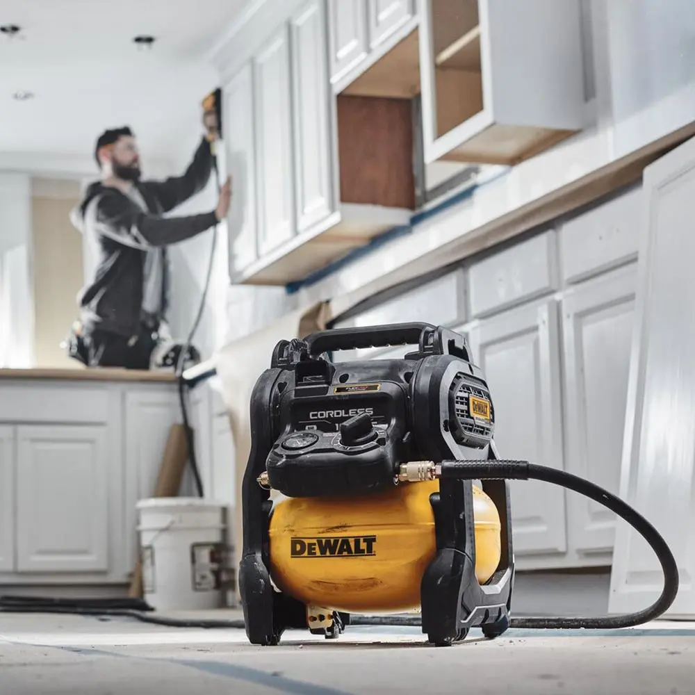 DEWALT 18V XR Brushless 140PSI Air Compressor Skin DCC1018N-XJ