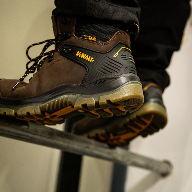 DeWalt Newark Waterproof Safety Boots Dark Brown Size 7