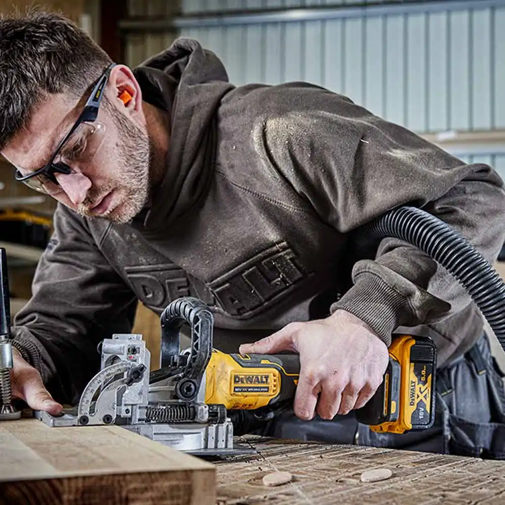 DEWALT 18V XR Brushless Biscuit Jointer Skin DCW682N-XJ