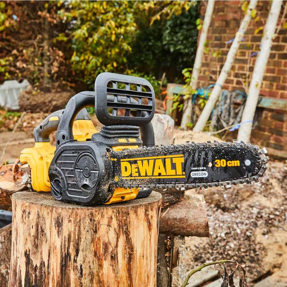 DEWALT 18V XR Brushless 30cm (12") Chainsaw Skin DCM565N-XE