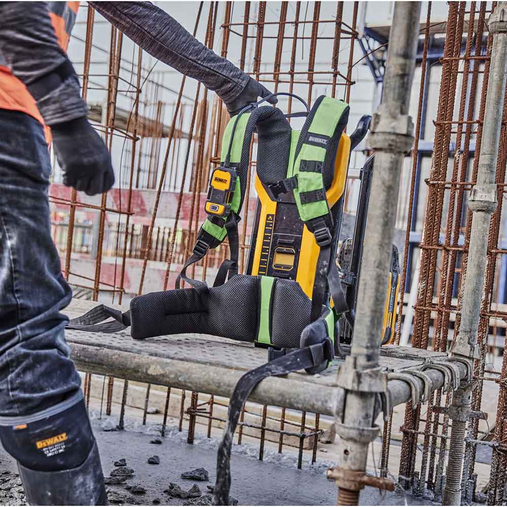 DEWALT POWERSHIFT Backpack Concrete Vibrator Skin DCPS310N-XJ